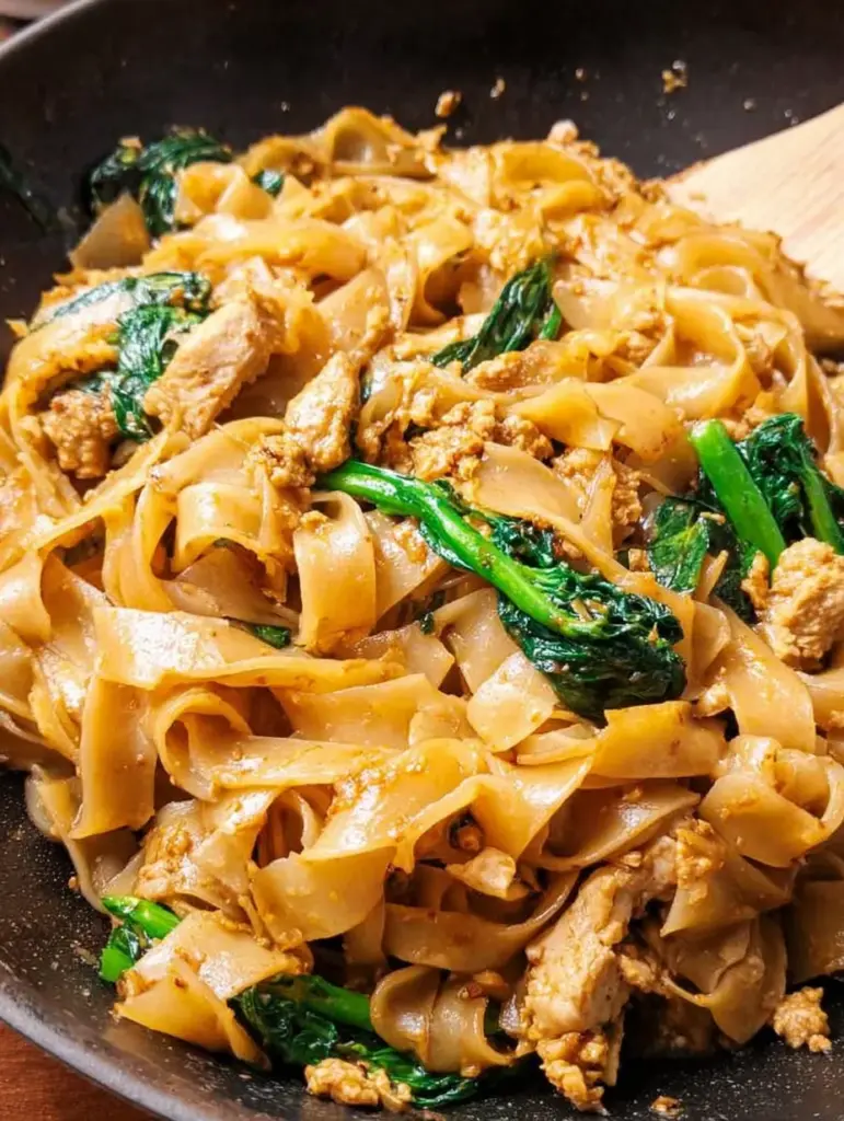 15-Minute Pad See Ew Noodles